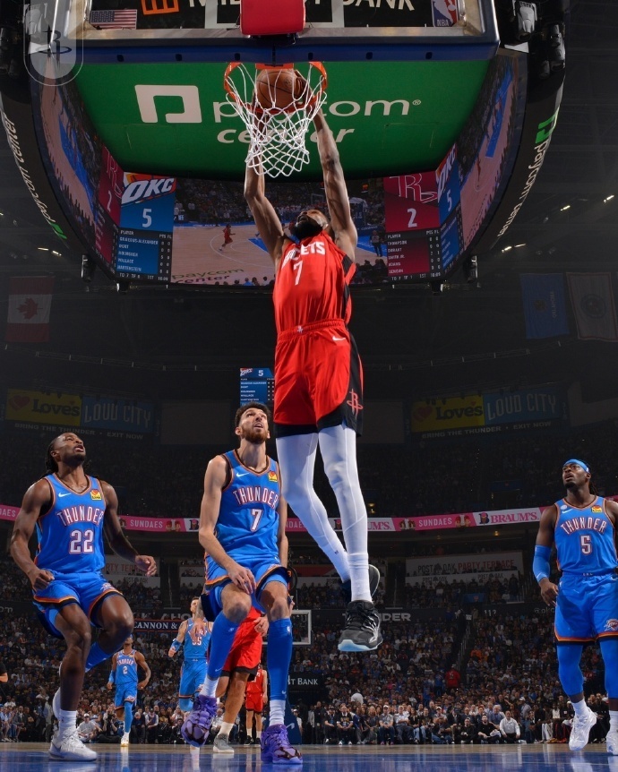 最后被雷霆, 在本场比赛, 判的视线挡 最后被雷霆, 在本场比赛, 判的视线挡